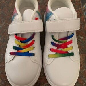 Girls size 30 (11.5) néw sneakers
